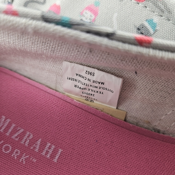 Isaac Mizrahi Shoes Women US 9.5 Gray Pink Cat Print Slip-on Memory Foam - Picture 5 of 12